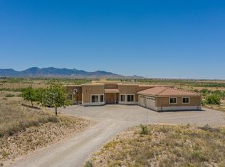 3285 W Acorn Ln, Benson, AZ 85602