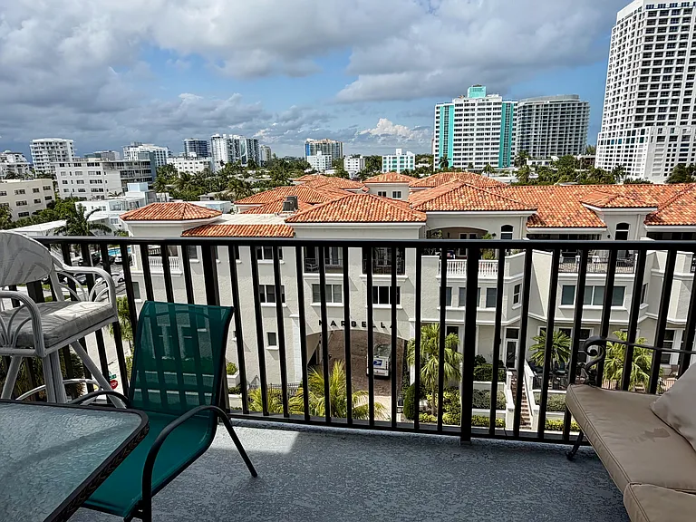 3000 Riomar St #703 — Photo 12