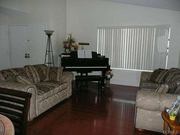 3rd image of 776 Lincoln Ave