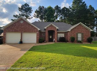102 Highbury Cv, Canton, MS 39046