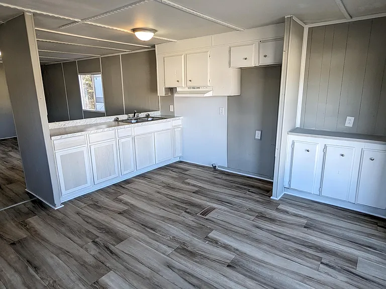 154 Callaway Ln — Photo 20