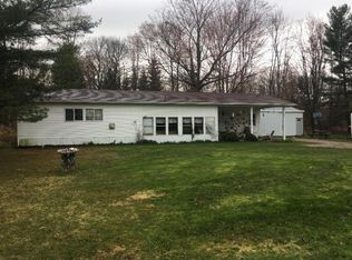 3312 S Lakeshore Rd, Harbor Beach, MI 48441