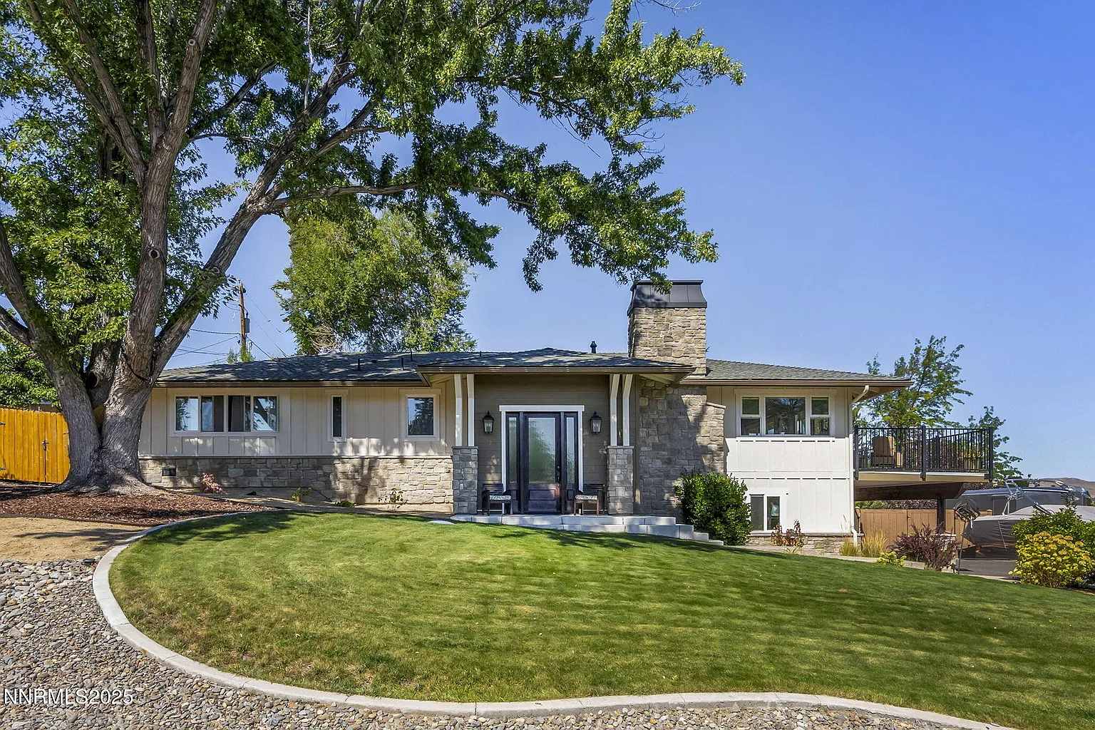 3100 Susileen Dr photo 1