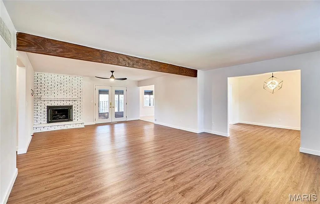 4 bed, 3.0 bath, 3456 sqft, $3,650 — Photo 3