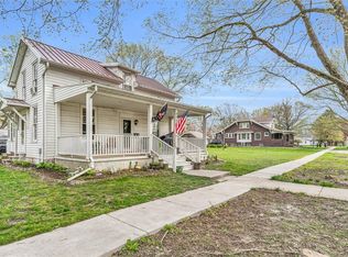 400 S Piatt St, Bement, IL 61813