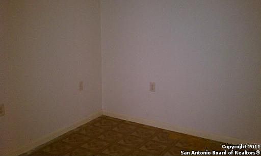 4th image of 749 E Drexel Ave