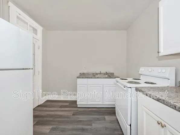 220 Summit Ave APT 2F, Hagerstown, MD 21740