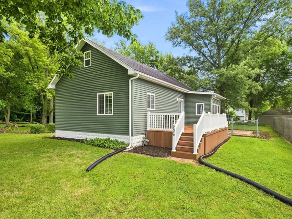206 E Prairie St, Odell, IL 60460