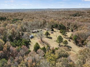 19423 Ranch Rd, Summersville, MO 65571