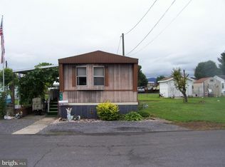 205 Chipley Ln, Moorefield, WV 26836
