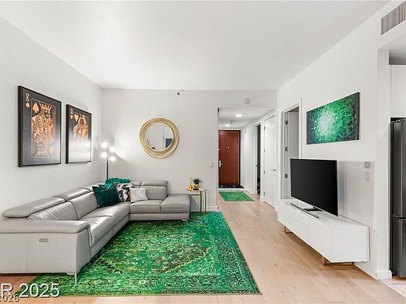 4th image of 4525 Dean Martin Dr Unit 1007