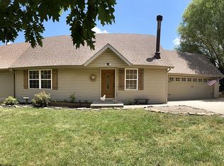 180 Douglas Fir Rd, Ozark, MO 65721