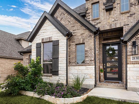 2nd image of 2131 Thayer Cv