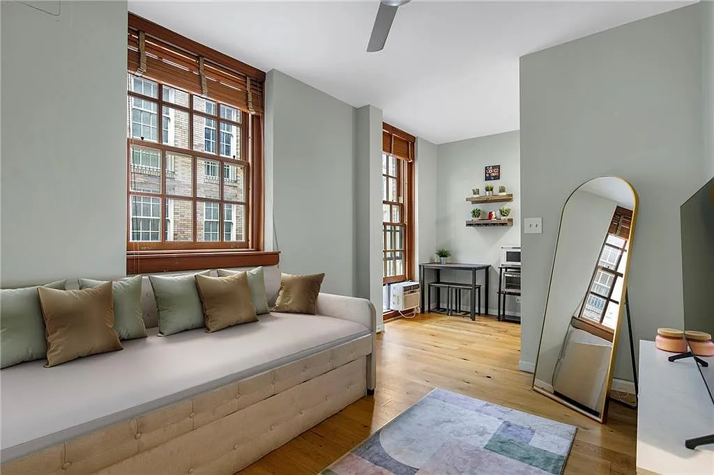 508 E 78th St APT 4G photo 1