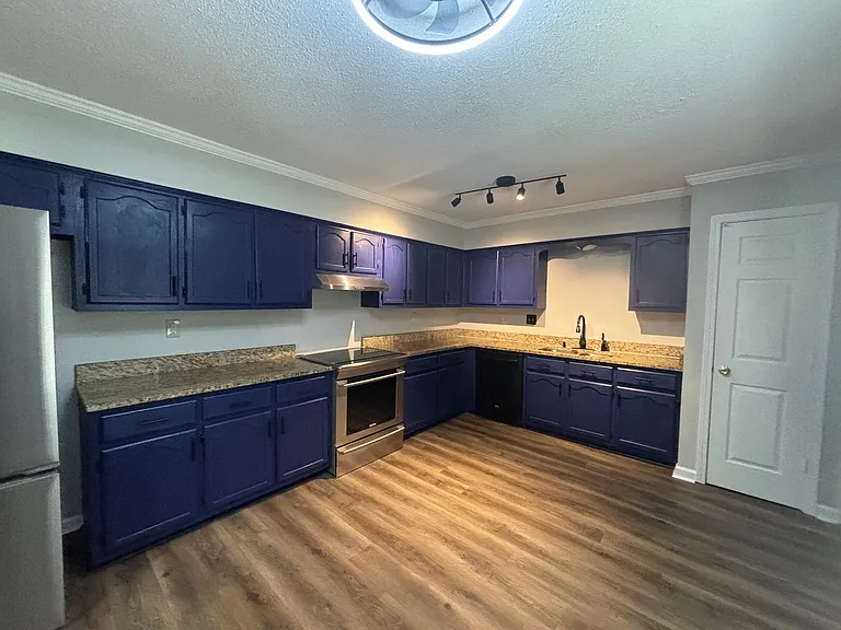 3015 Milkyway Dr — Photo 28