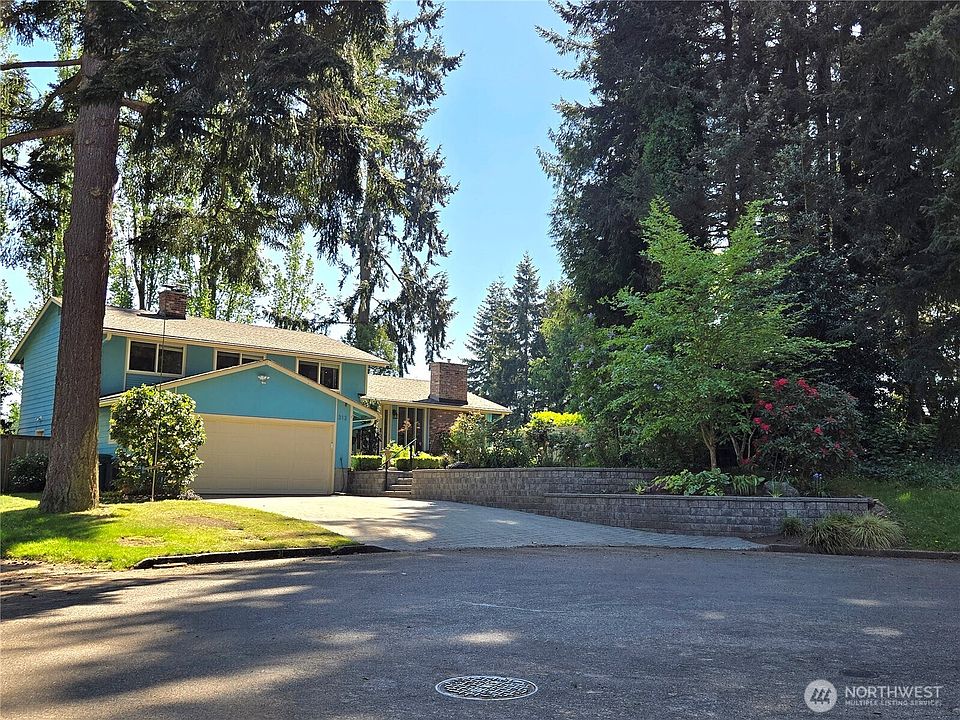 1st image of 313 NE 191 Street