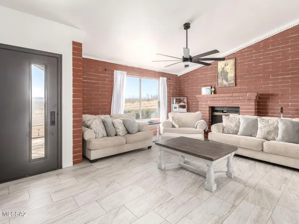 957 Forja Ct, Rio Rico, AZ 85648