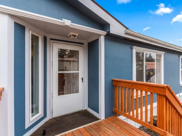 3110 E Chattaroy Rd Trailer 132, Chattaroy, WA 99003