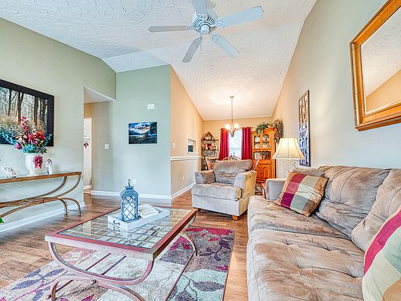 4th image of 2916 Fresh Meadow Ln
