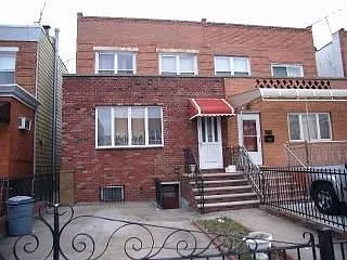 2039 66th St photo 1