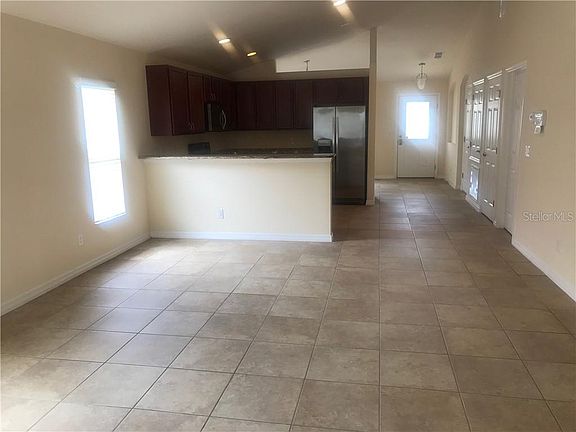 4th image of 144 Vizcay Way