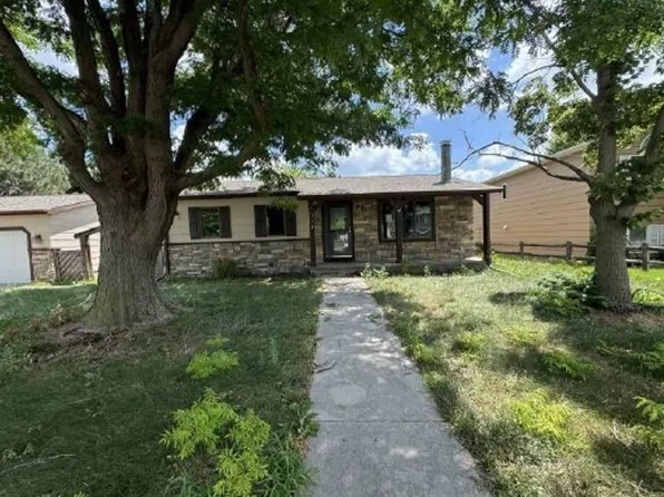 1009 S Wabash Ave, Hastings, NE 68901