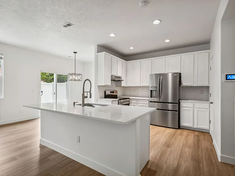 13494 S Leaf Wing Ln — Photo 5