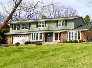 5600 College Point Ct, Racine, WI 53402