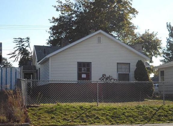 2nd image of 418 E Queen Ave