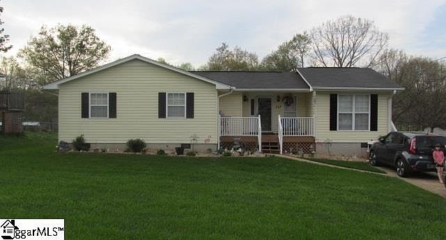 1st image of 117 Cedar Creek Dr