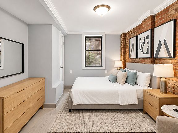 3rd image of 334 E 6th St APT 1