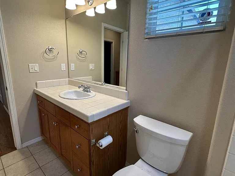 5541 N Plum Ln — Photo 22