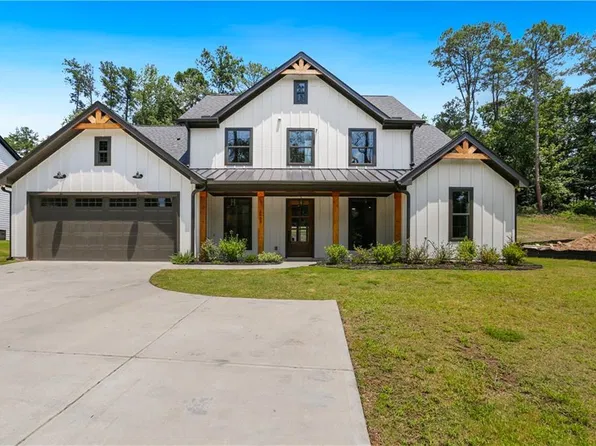 3609 Centerville Rosebud Rd, Snellville, GA 30039