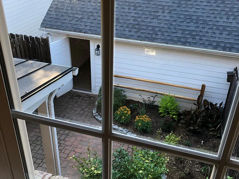 Second Bedroom view of Courtyard