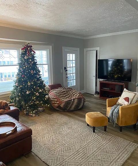 2100 Wyandotte Ave #UP — Photo 1