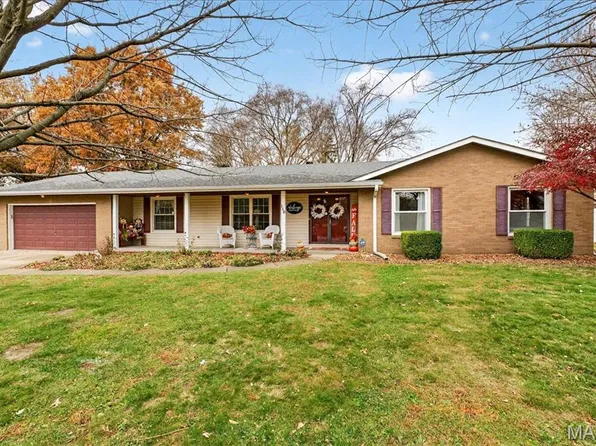 110 Pierce Blvd, O Fallon, IL 62269