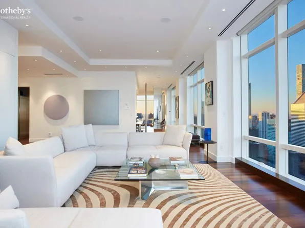 845 United Nations Plaza image 4 of 21