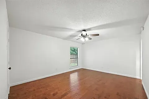 2733 E Wentwood Dr — Photo 13
