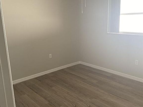 2nd image of 5308 S Lockwood Ridge Rd