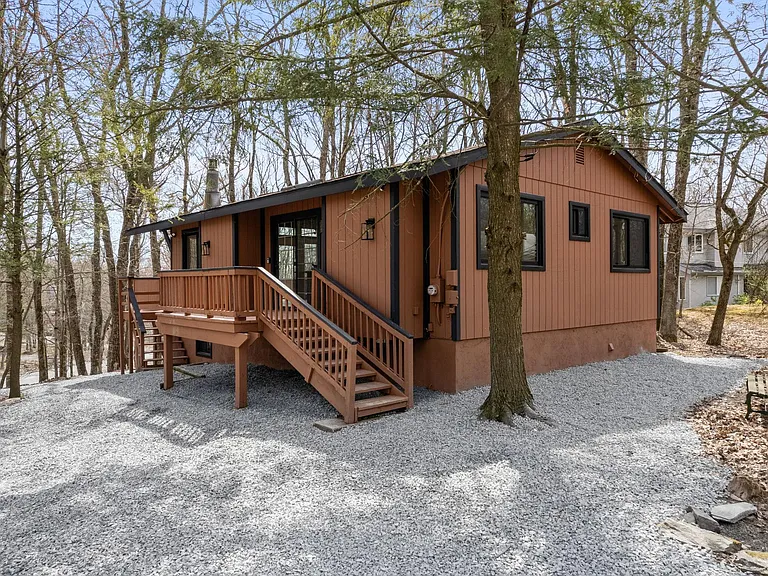 530 Maple Ridge Dr — Photo 13