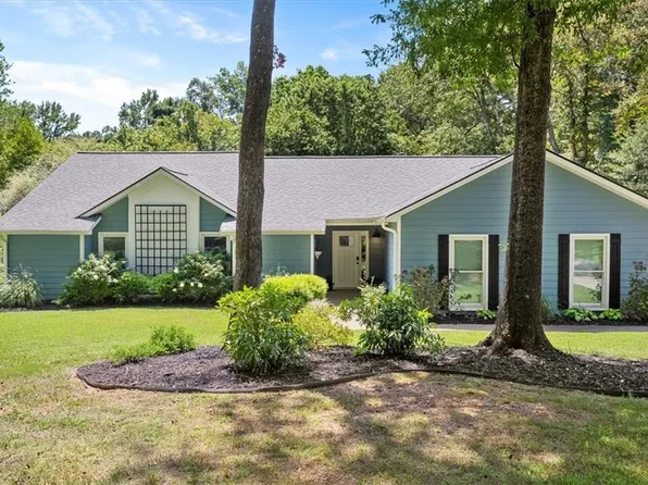 3120 Maple Ln, Alpharetta, GA 30009