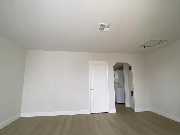 143 W Reed St — Photo 4