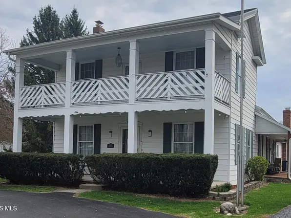 402 N Liberty St, West Unity, OH 43570