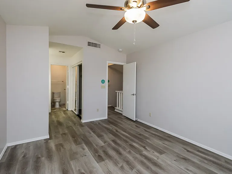 2282 W Park Ave — Photo 11