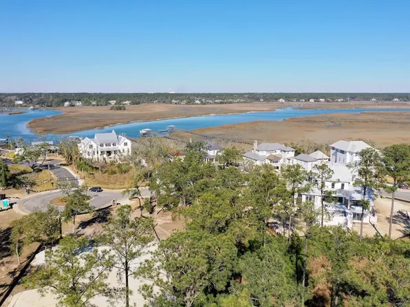 934 Fish Camp Rd, Charleston, SC 29492