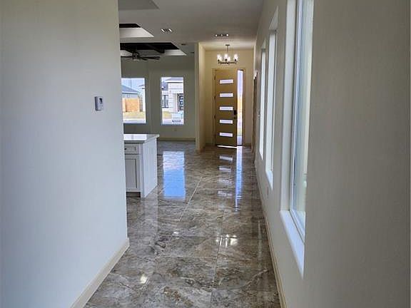 4th image of 623 Yoli Ln