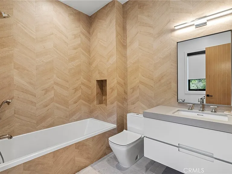 5050 Arundel Dr — Photo 51