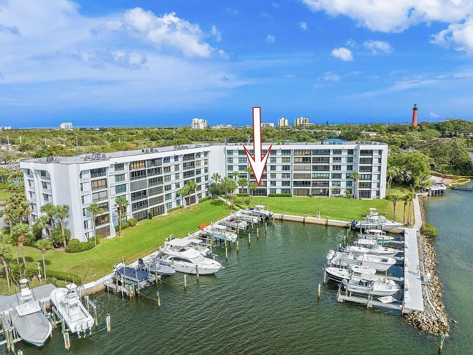 1748 Jupiter Cove Dr #121A