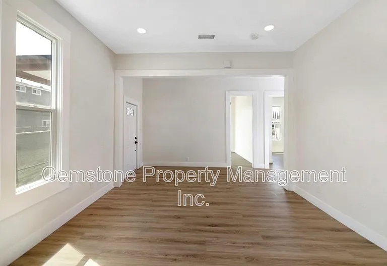 6250 Stewart St — Photo 15