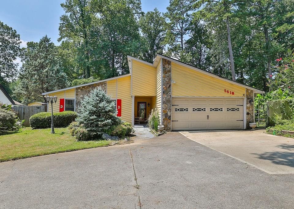 1st image of 5618 Brooklyn Ln
